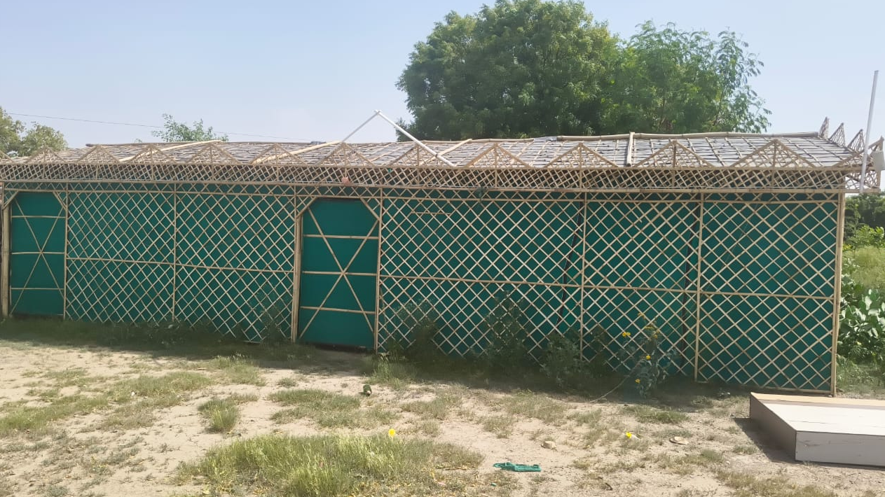 MK Blind And Chick Maker