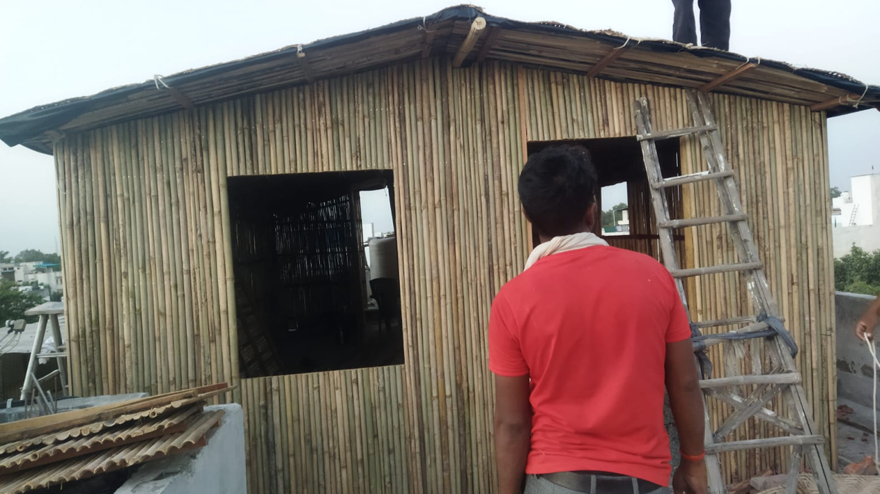 MK Blind And Chick Maker